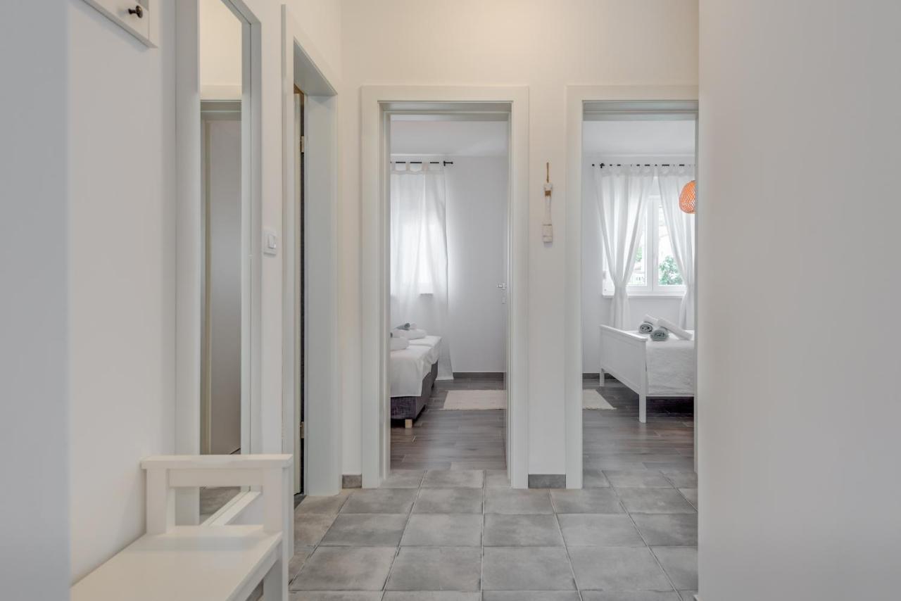 New And Chic Place Near Old Town Of Трогир Экстерьер фото