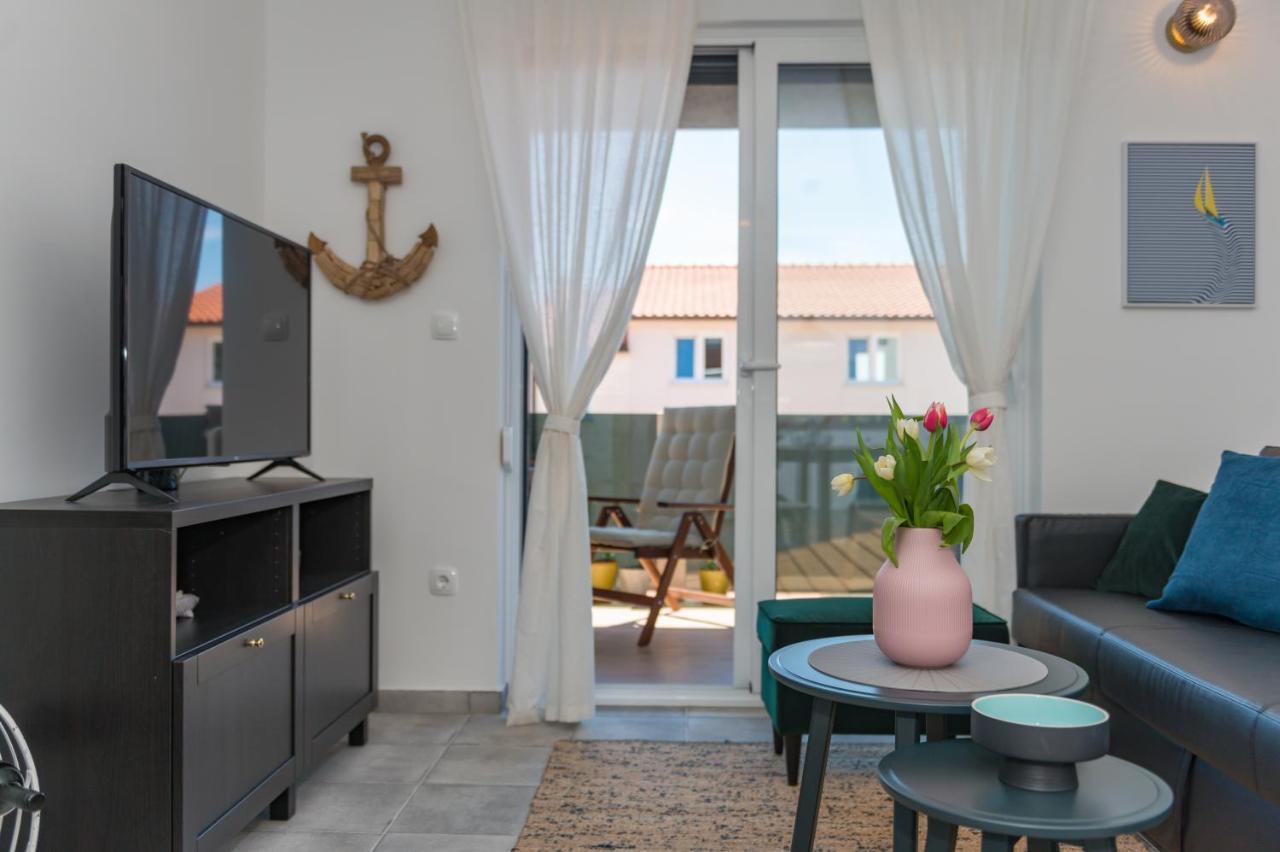 New And Chic Place Near Old Town Of Трогир Экстерьер фото