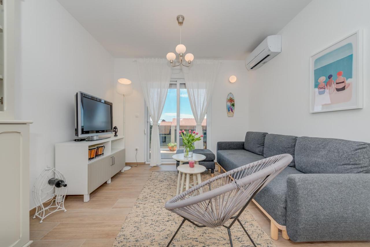 New And Chic Place Near Old Town Of Трогир Экстерьер фото