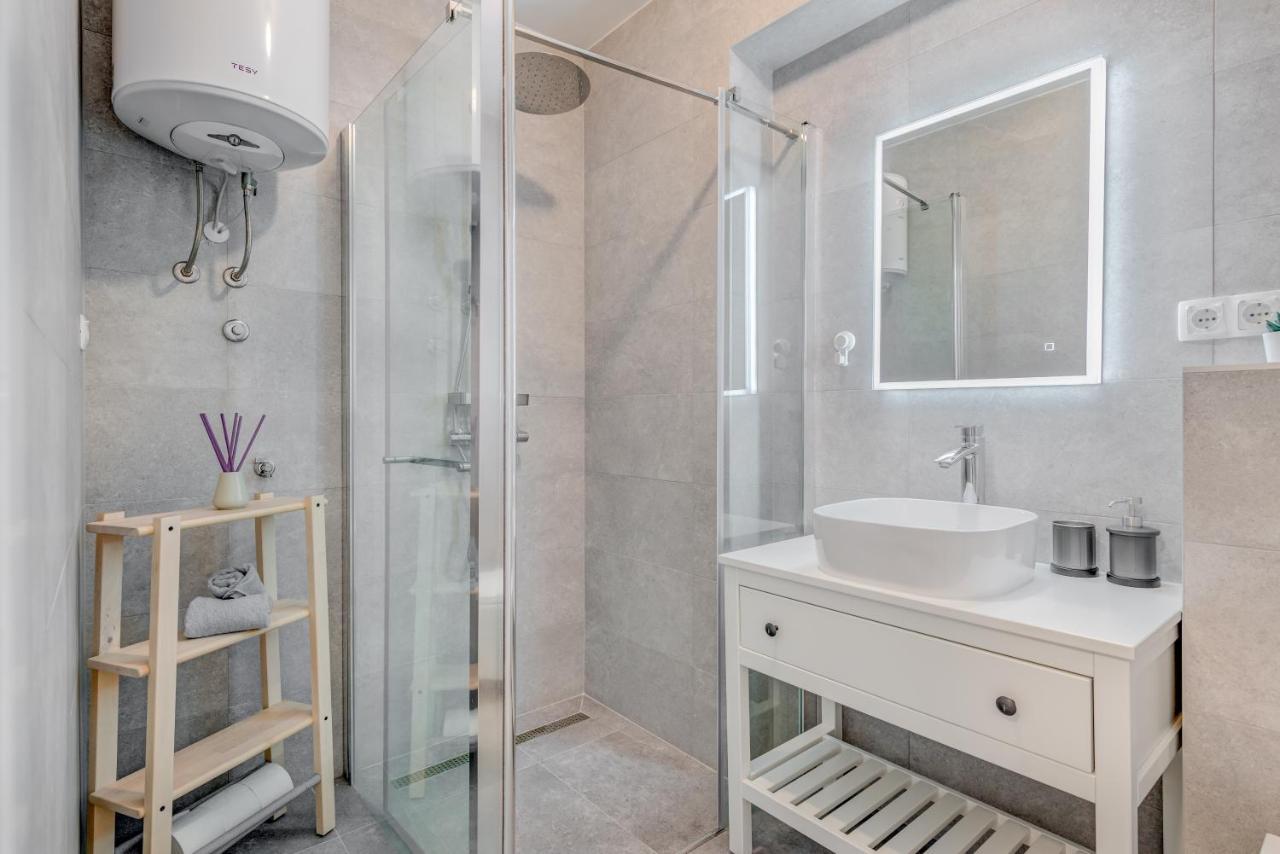 New And Chic Place Near Old Town Of Трогир Экстерьер фото